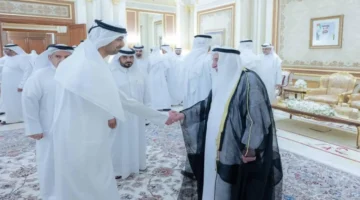 سلطان يواصل استقبال المهنئين بشهر رمضان المبارك في قصره